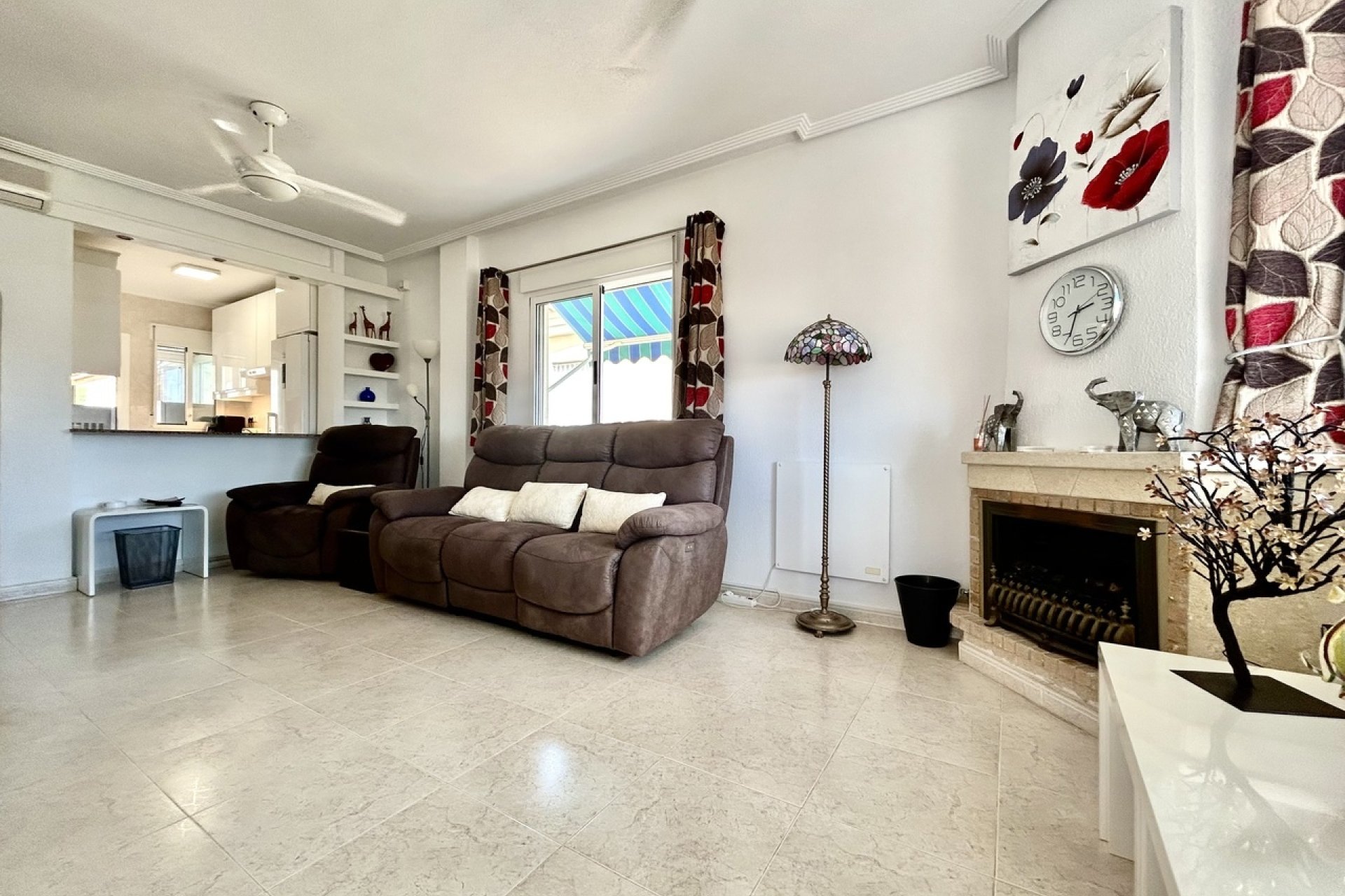 Herverkoop - Villa -
Villamartin - Costa Blanca