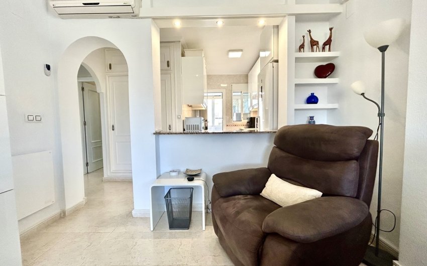 Herverkoop - Villa -
Villamartin - Costa Blanca