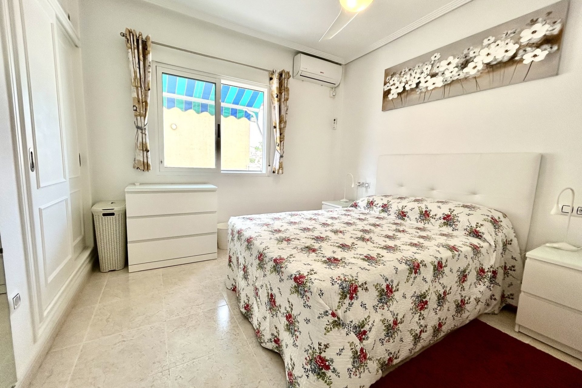 Herverkoop - Villa -
Villamartin - Costa Blanca