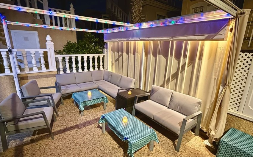 Herverkoop - Villa -
Villamartin - Costa Blanca