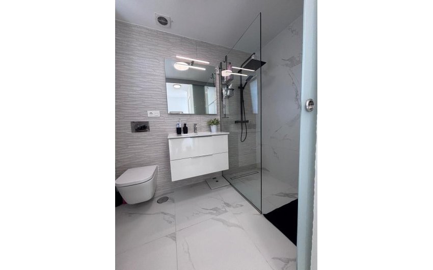 Herverkoop - Villa -
Villamartin - Costa Blanca