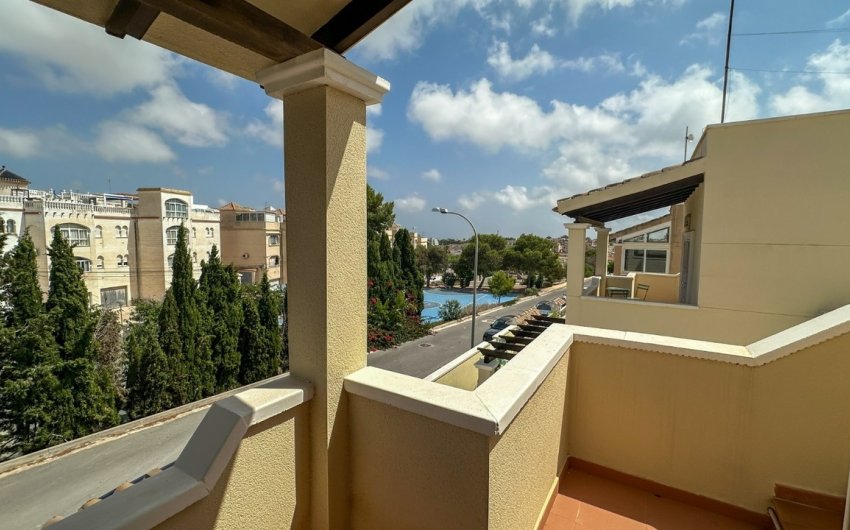 Herverkoop - Villa -
Villamartin - Costa Blanca