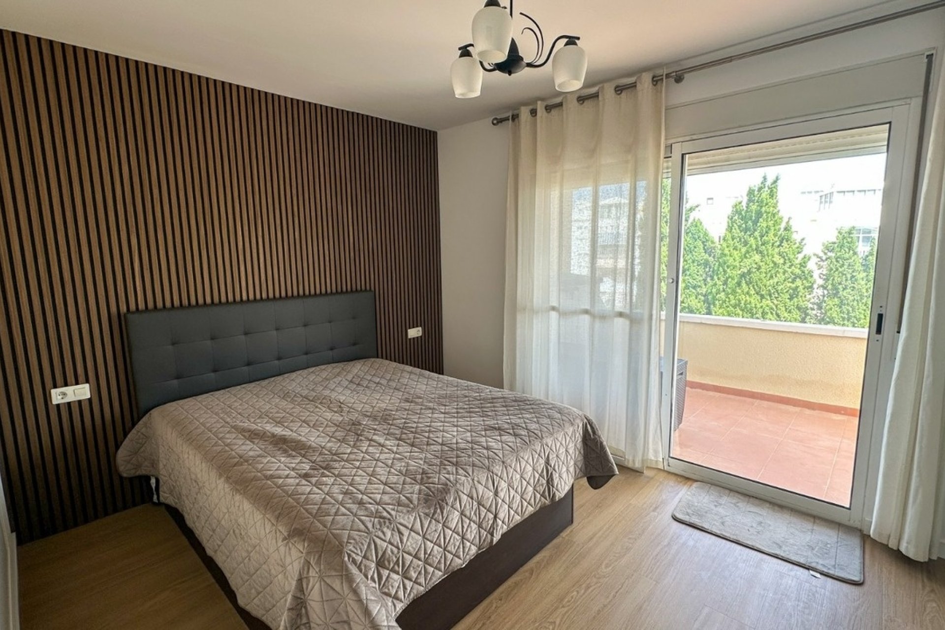 Herverkoop - Villa -
Villamartin - Costa Blanca
