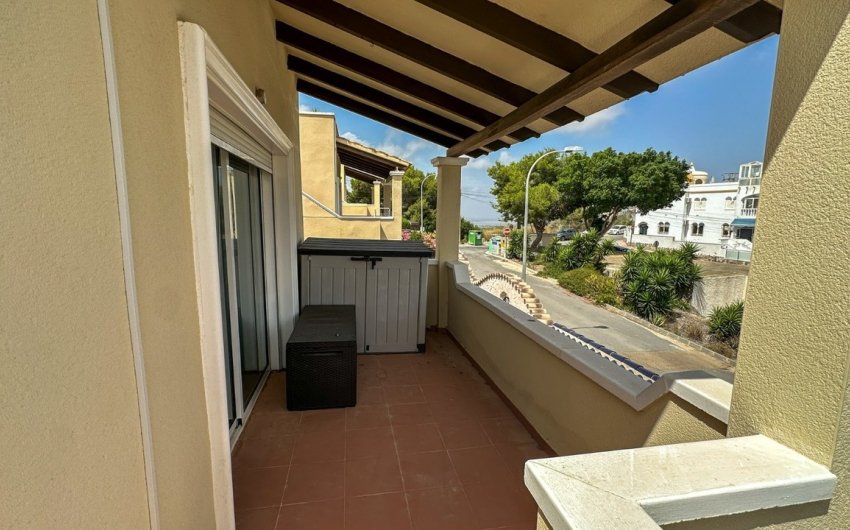 Herverkoop - Villa -
Villamartin - Costa Blanca