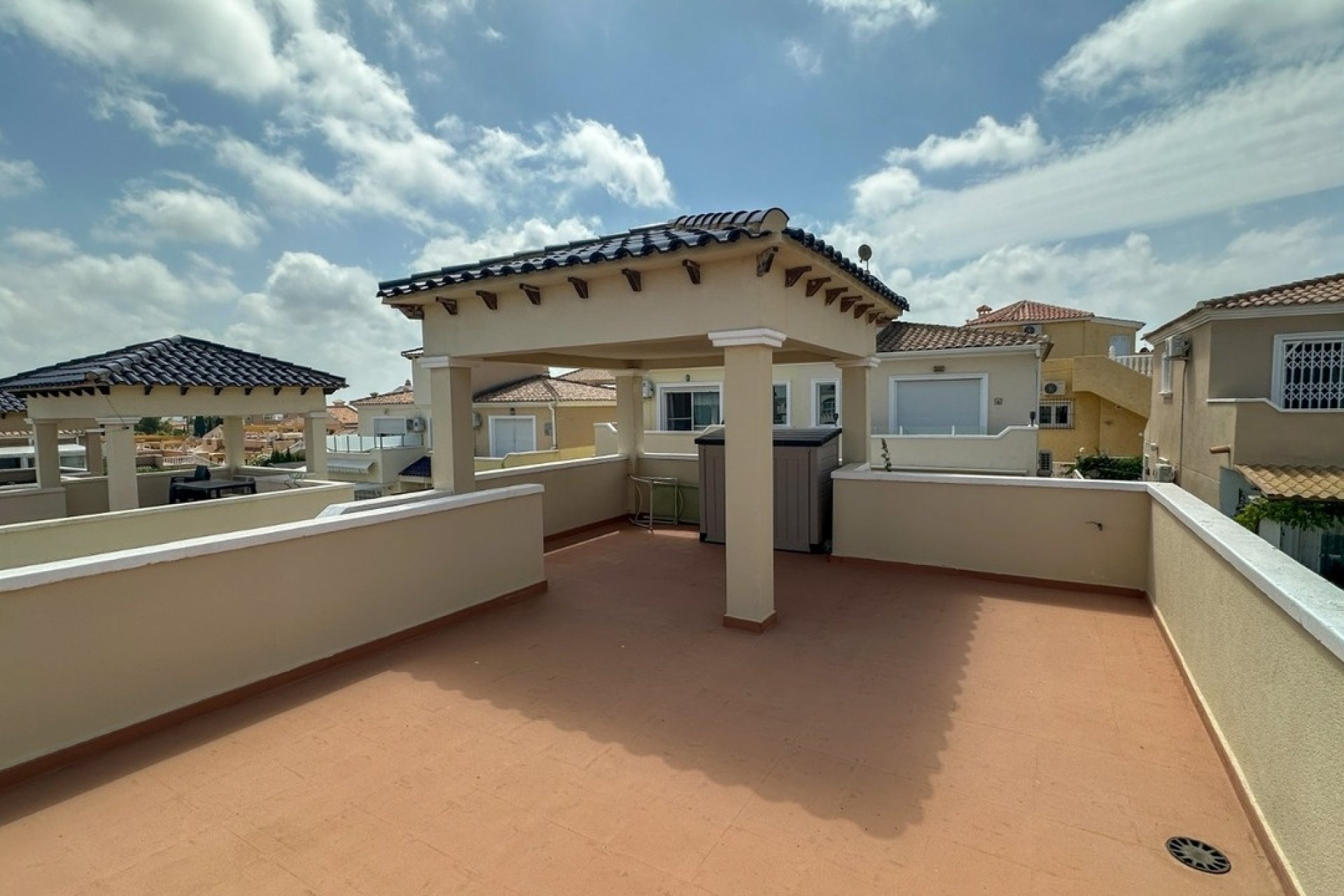 Herverkoop - Villa -
Villamartin - Costa Blanca