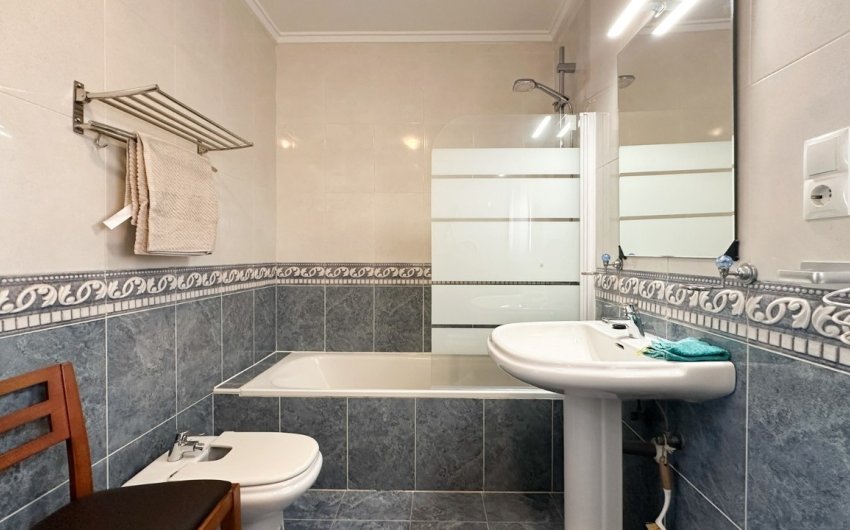 Herverkoop - Villa -
Villamartin - Costa Blanca