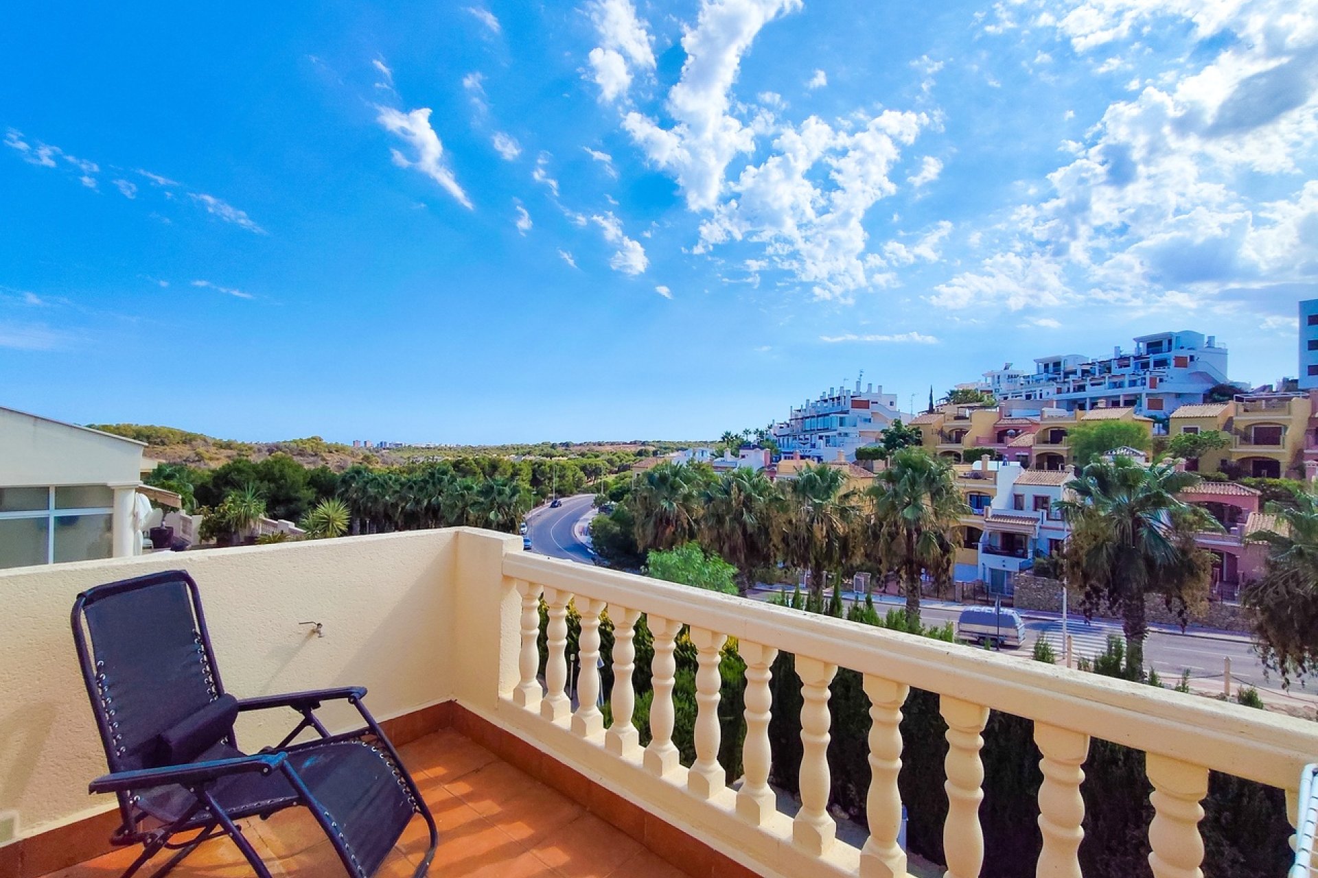 Herverkoop - Villa -
Villamartin - Costa Blanca