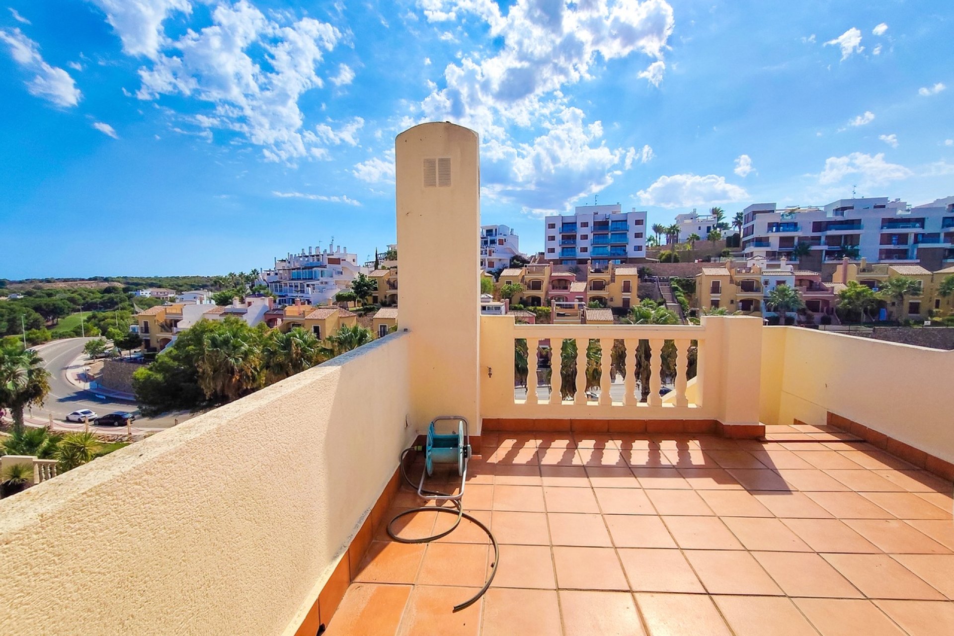Herverkoop - Villa -
Villamartin - Costa Blanca