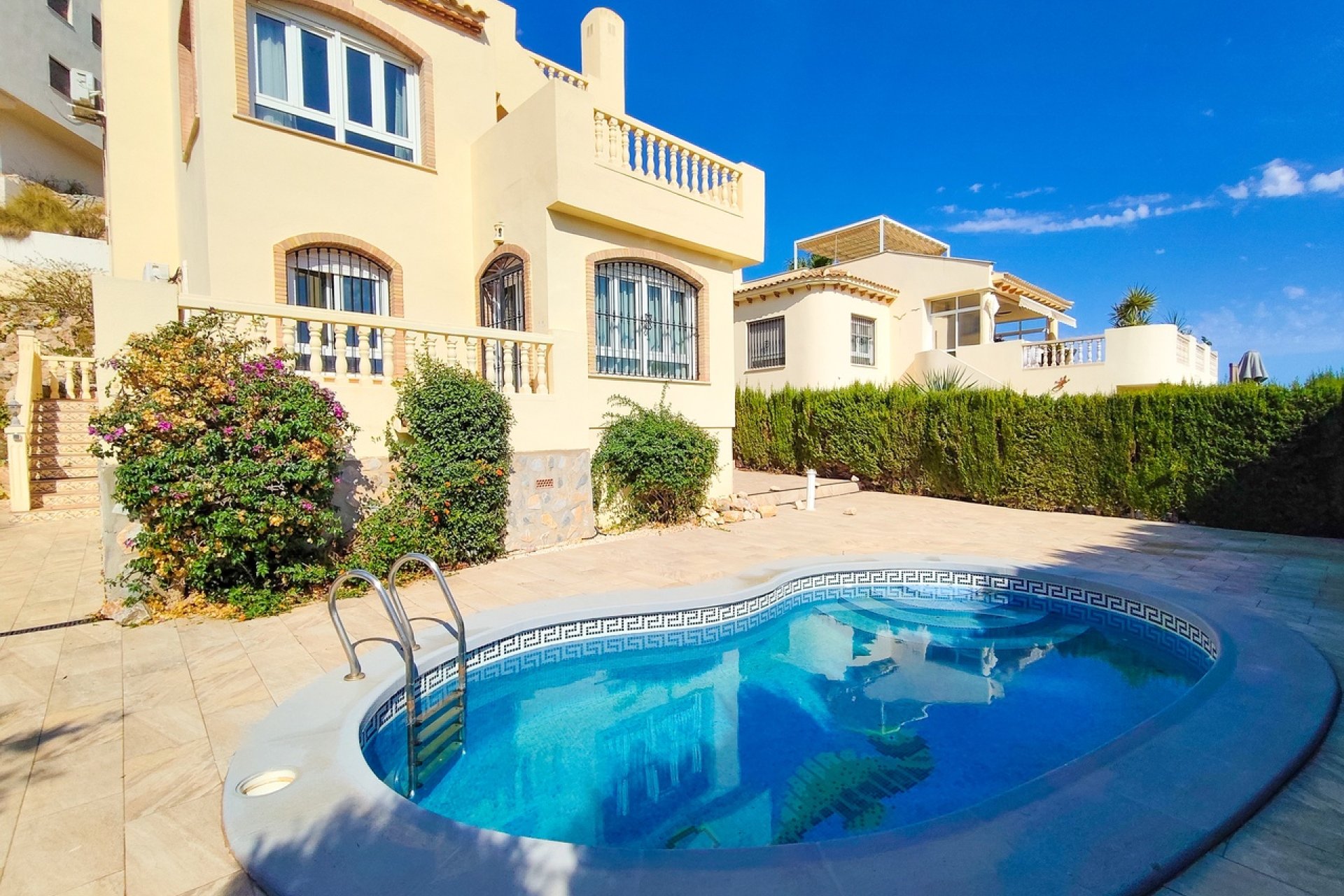 Herverkoop - Villa -
Villamartin - Costa Blanca