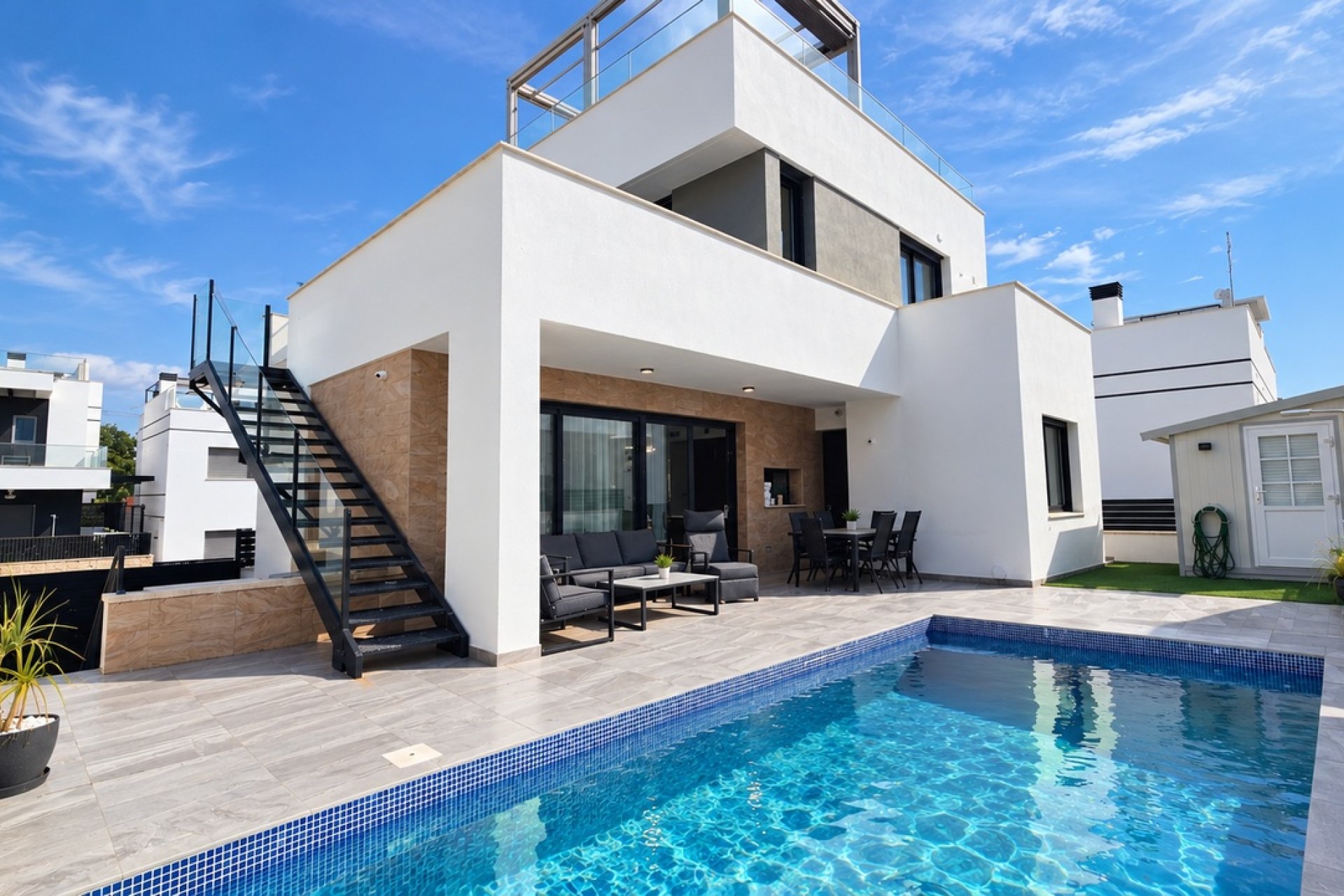 Herverkoop - Villa -
Villamartin - Costa Blanca