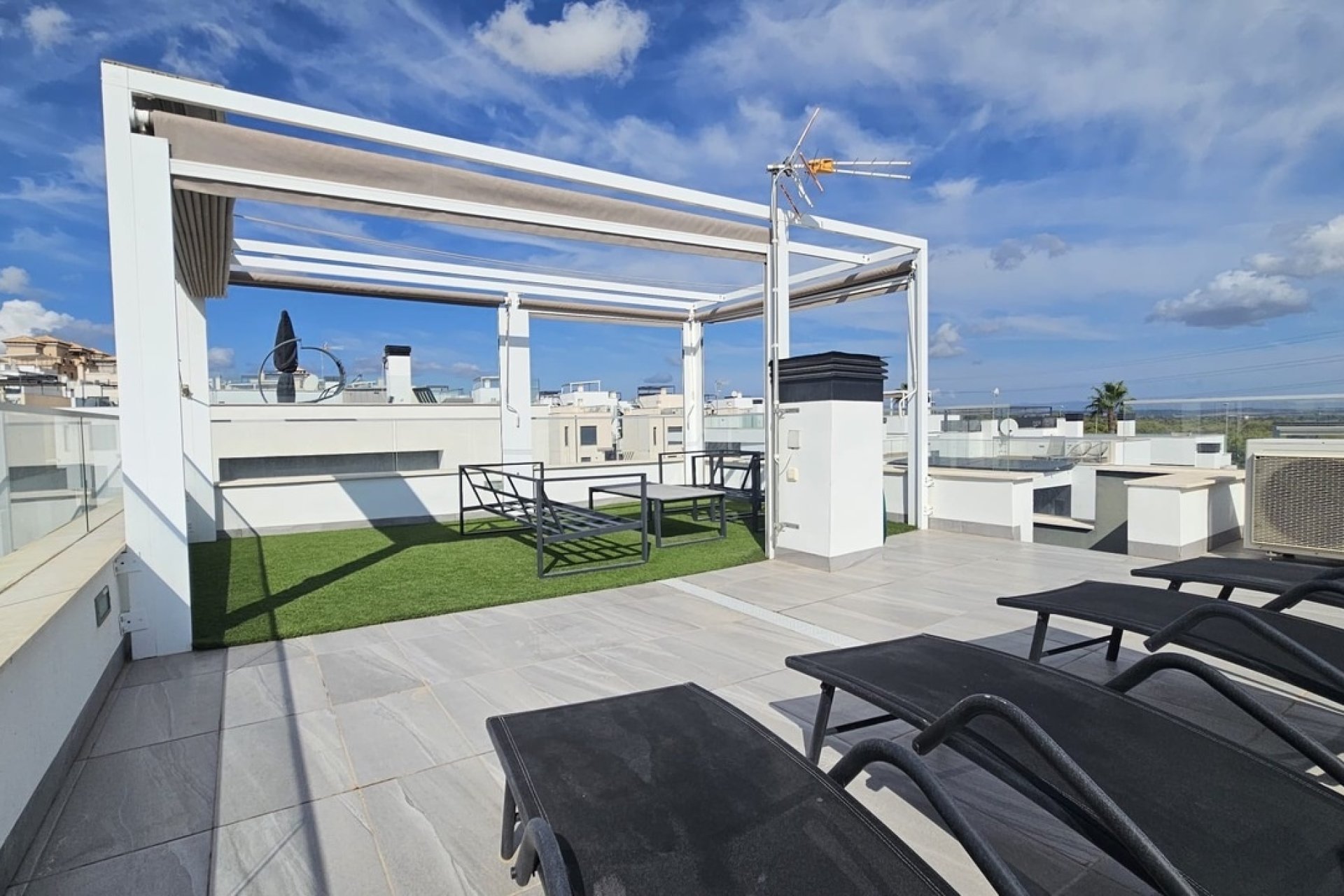 Herverkoop - Villa -
Villamartin - Costa Blanca