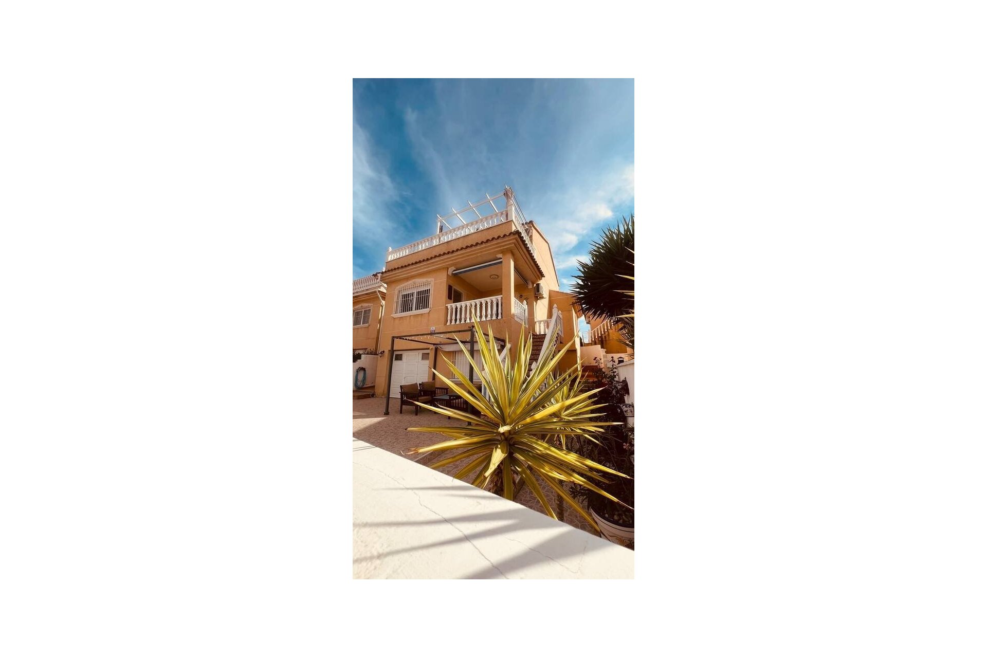 Herverkoop - Villa -
Villamartin - Costa Blanca