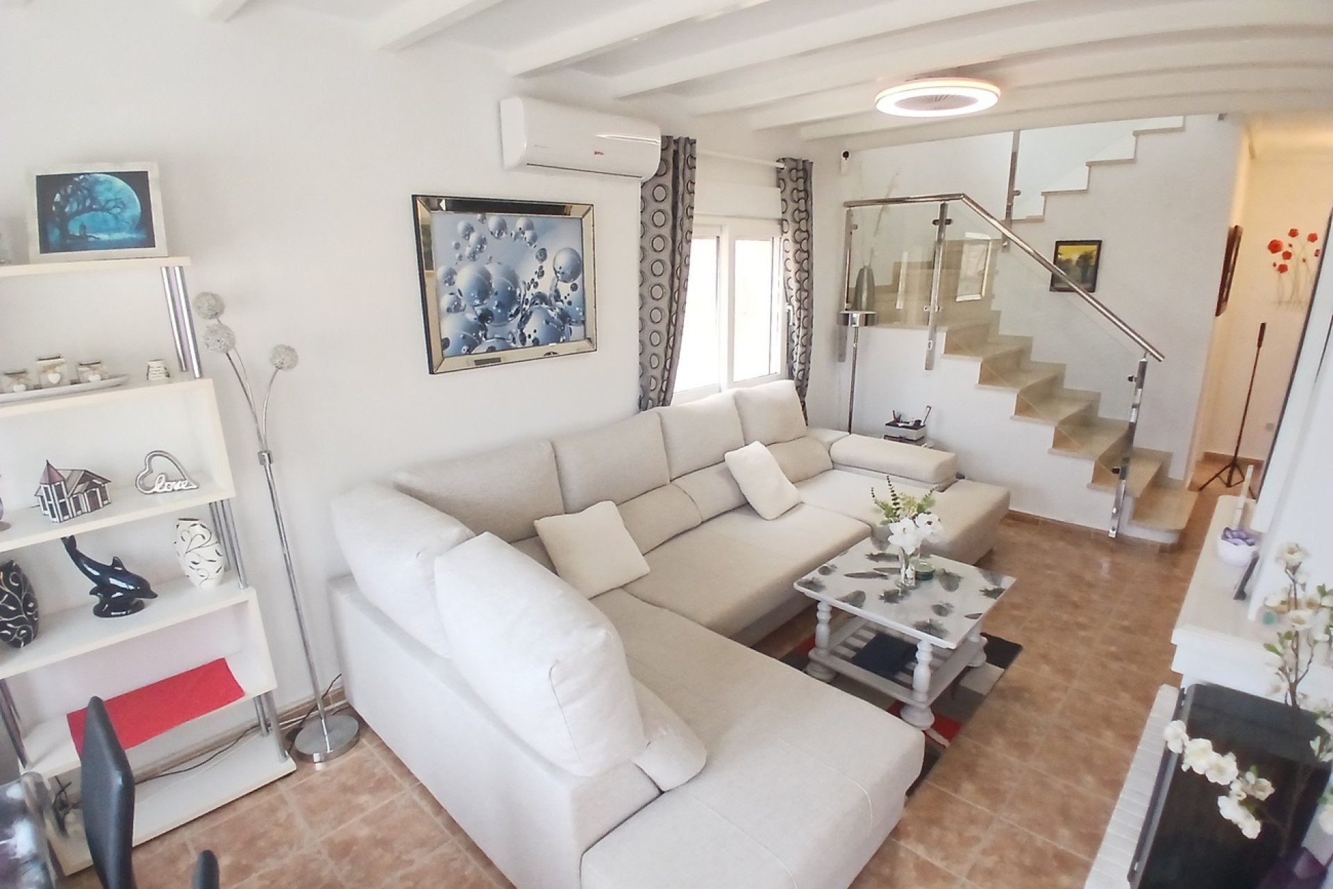 Herverkoop - Villa -
Villamartin - Costa Blanca