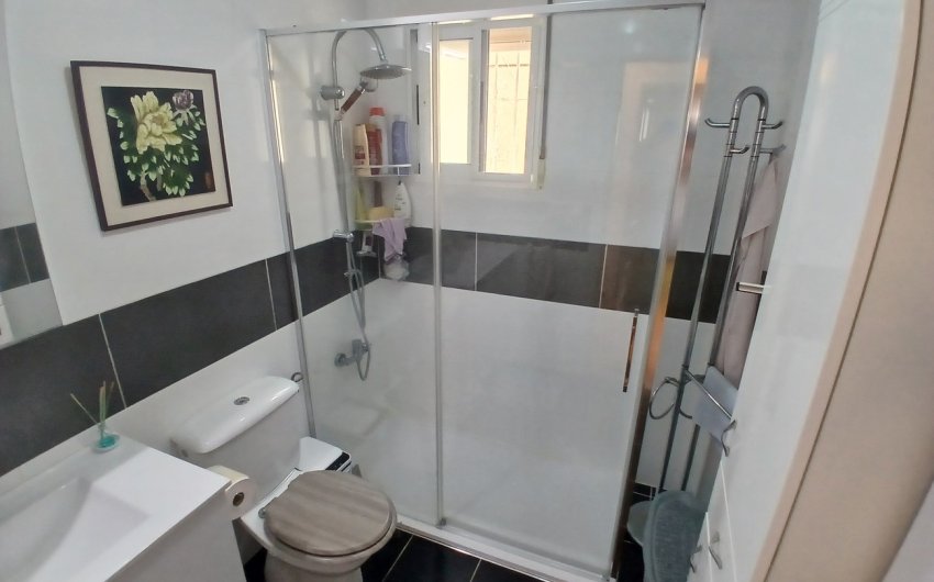 Herverkoop - Villa -
Villamartin - Costa Blanca