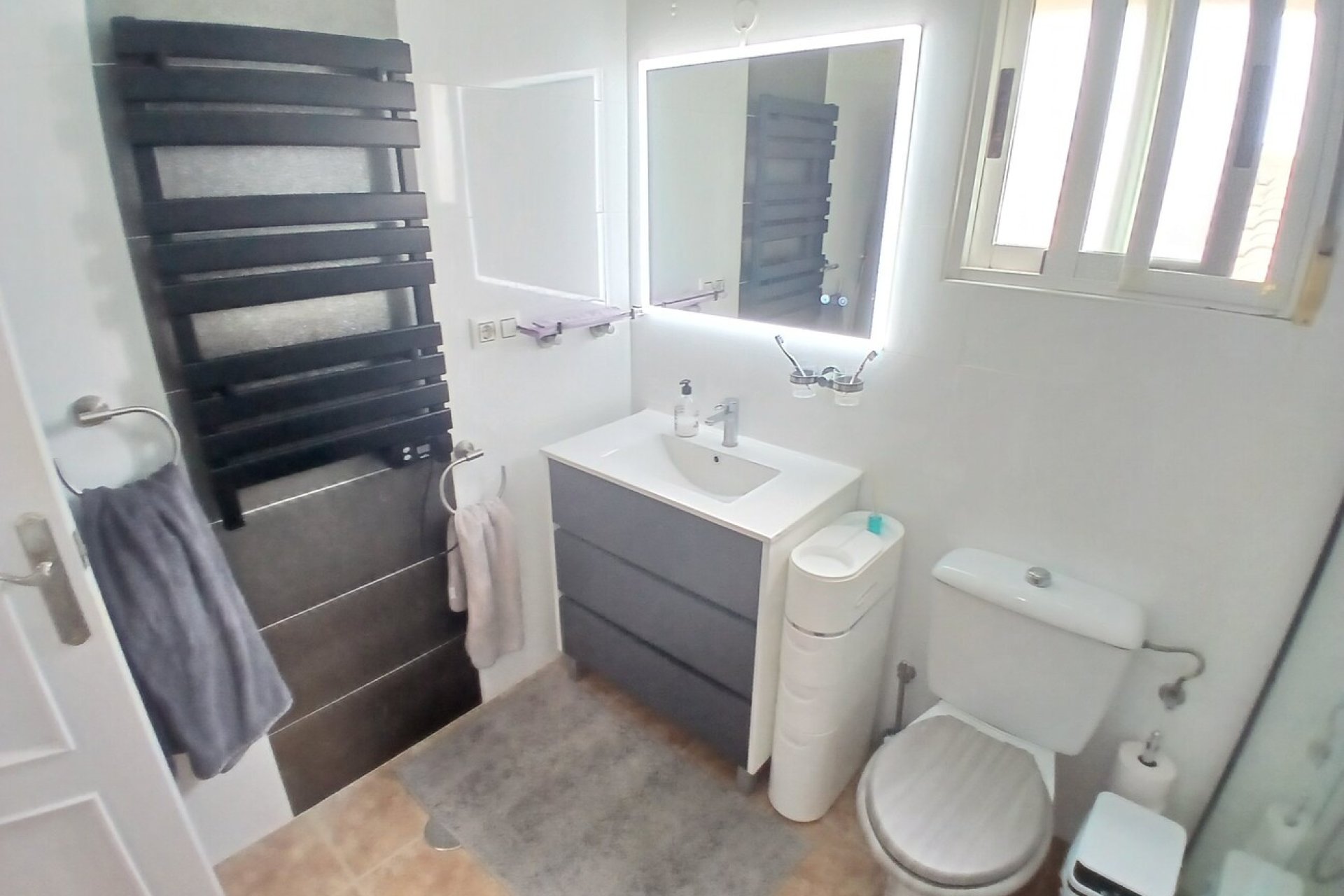 Herverkoop - Villa -
Villamartin - Costa Blanca