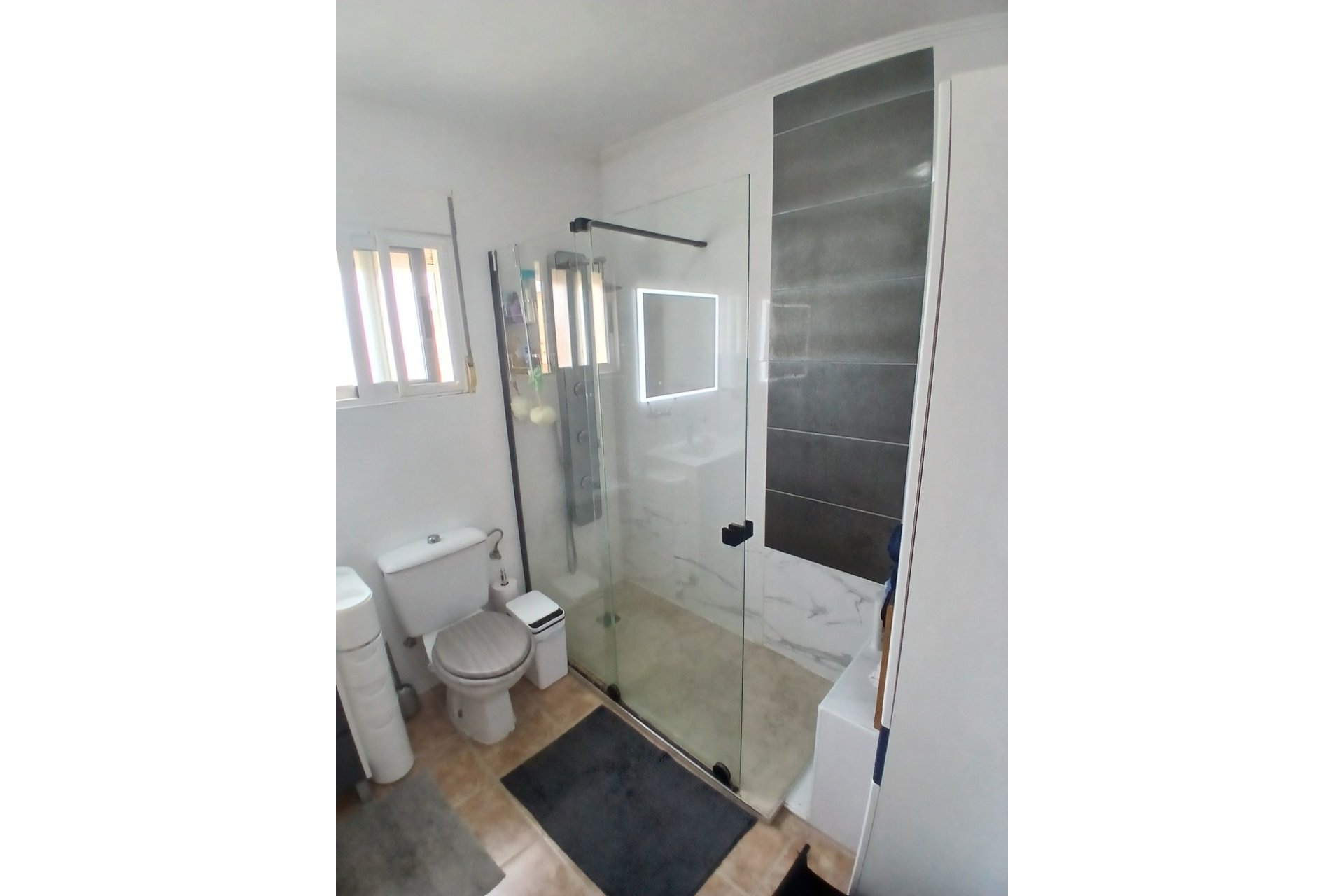 Herverkoop - Villa -
Villamartin - Costa Blanca
