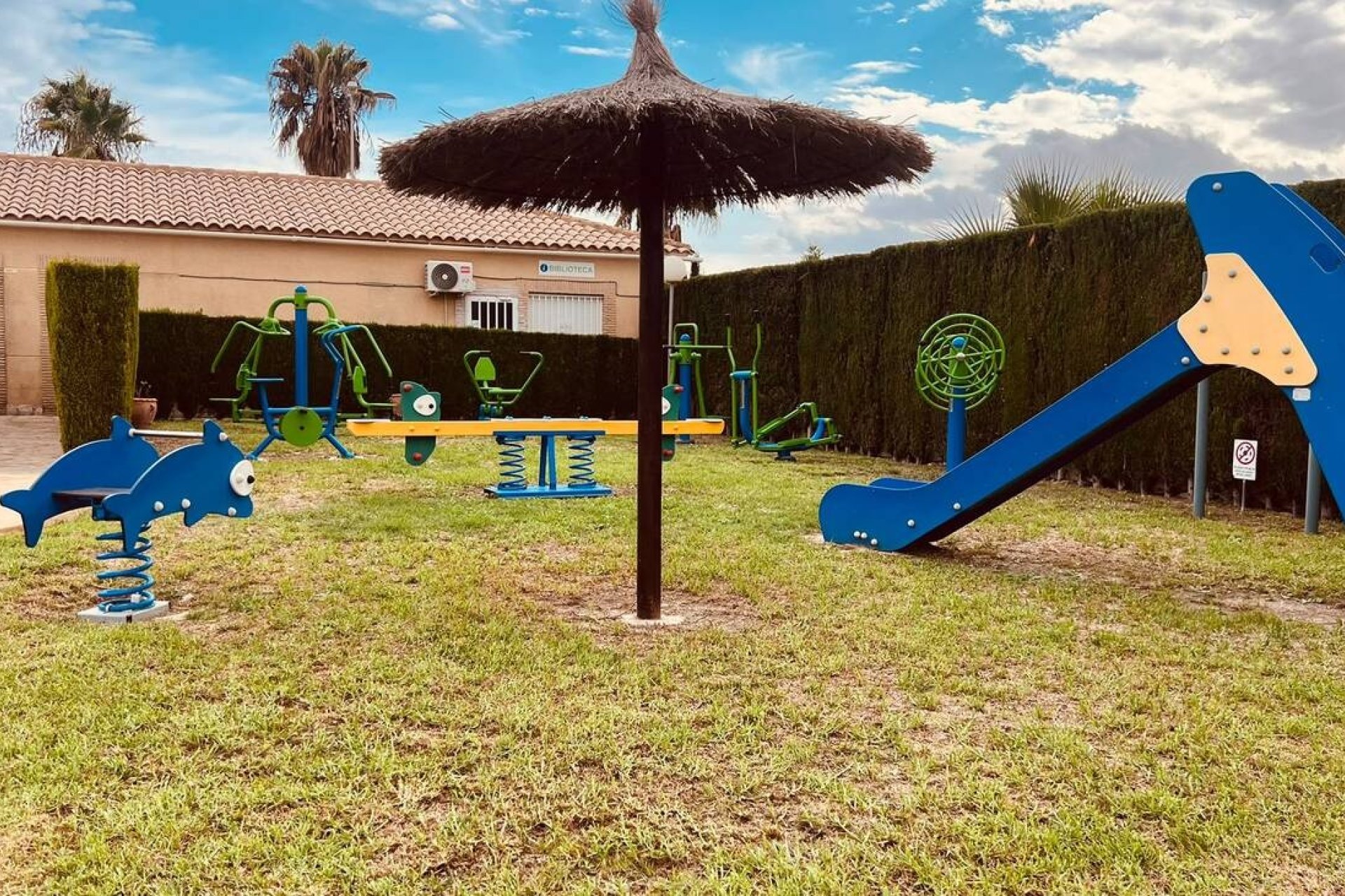 Herverkoop - Villa -
Villamartin - Costa Blanca