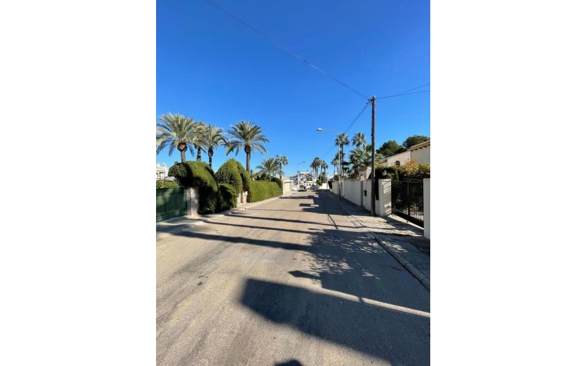 Herverkoop - Villa -
Villamartin - Costa Blanca