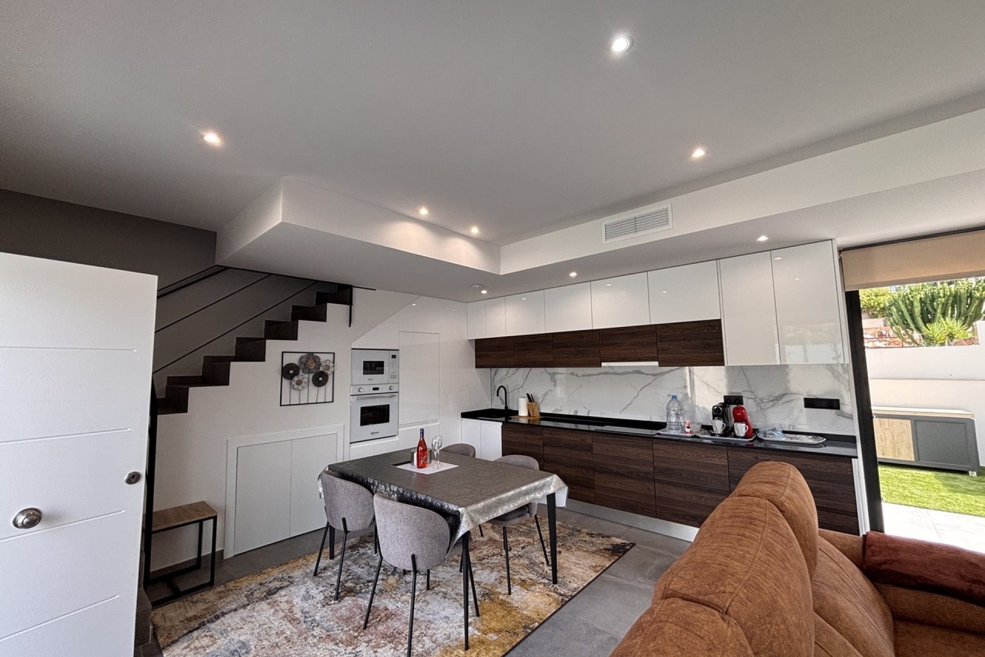 Herverkoop - Villa -
Villamartin - Costa Blanca