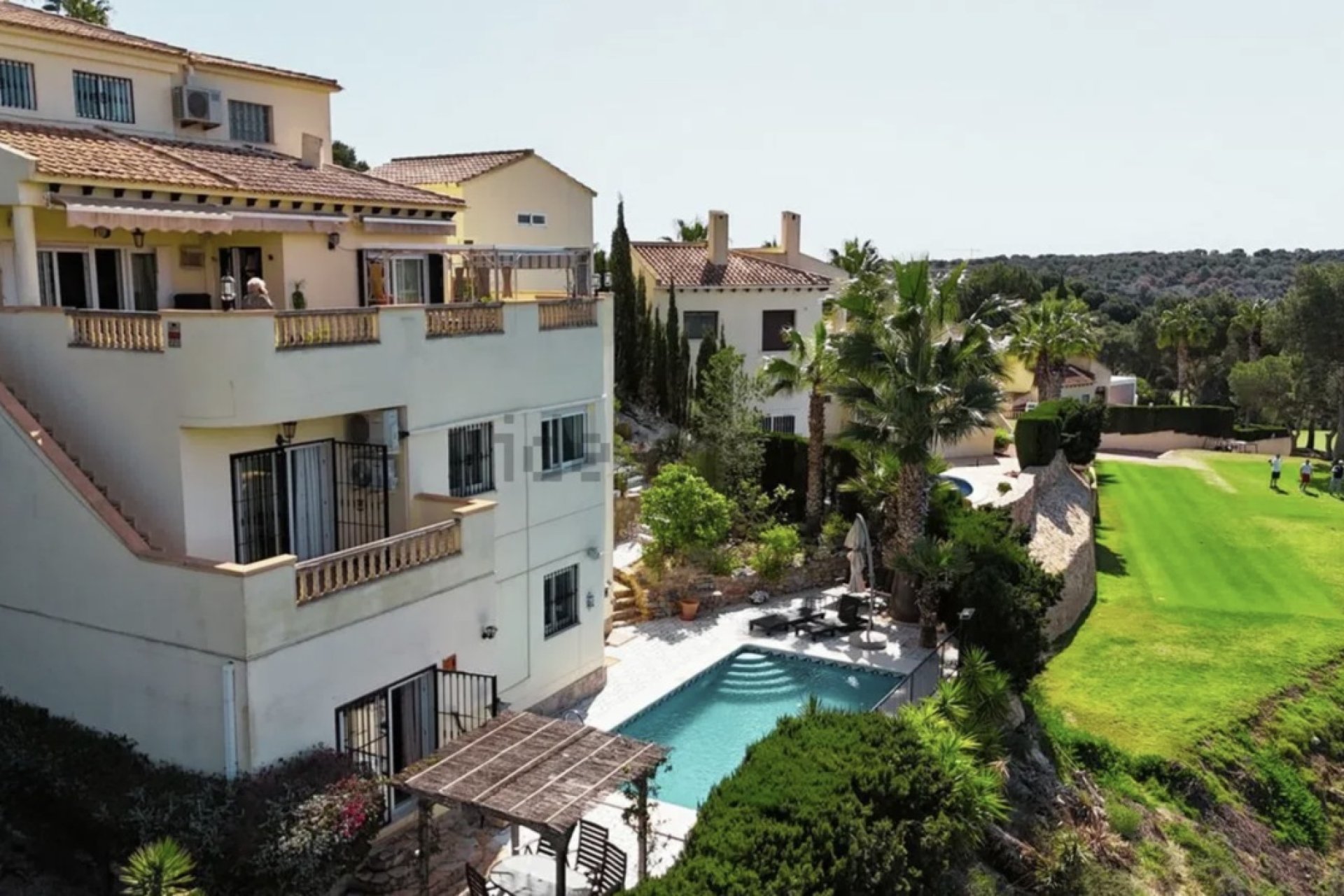 Herverkoop - Villa -
Villamartin - Costa Blanca