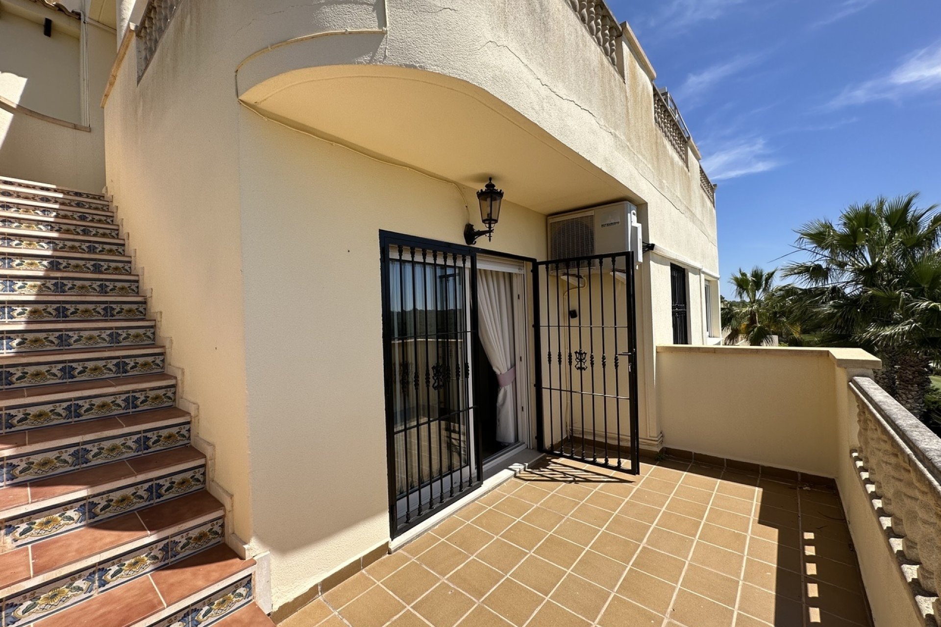 Herverkoop - Villa -
Villamartin - Costa Blanca