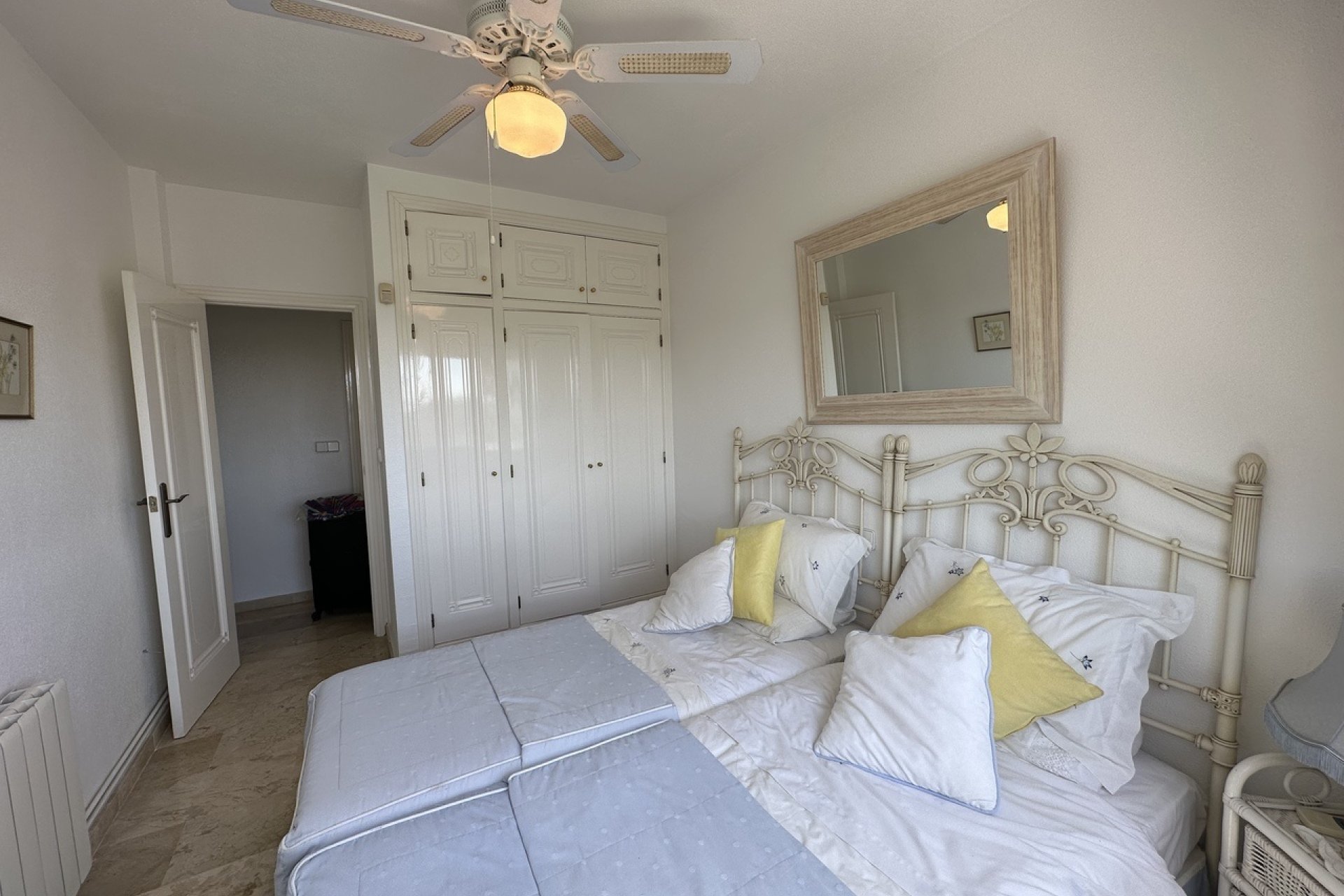 Herverkoop - Villa -
Villamartin - Costa Blanca