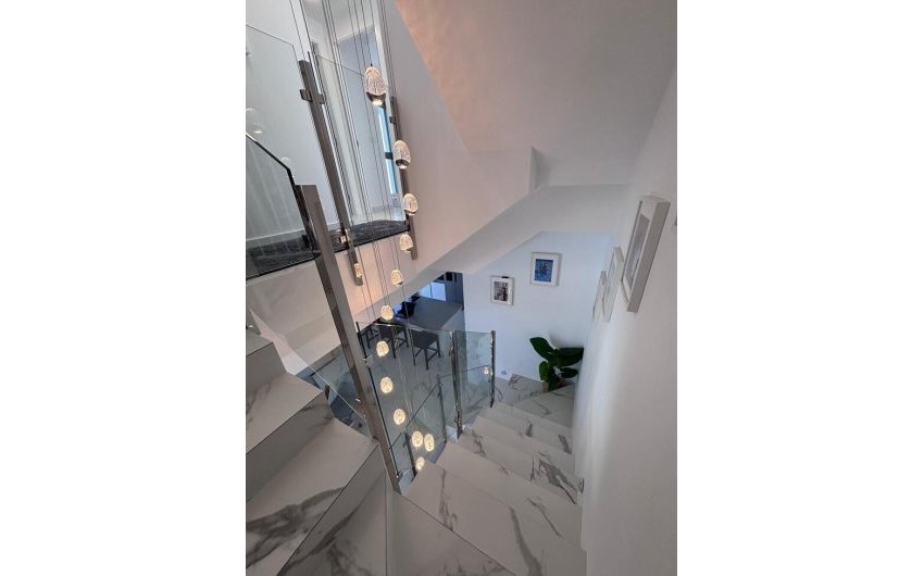 Herverkoop - Villa -
Villamartin - Costa Blanca