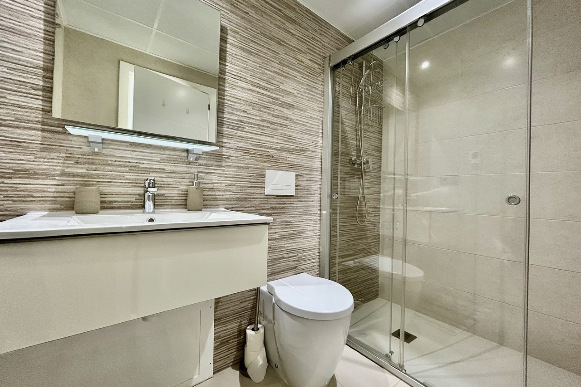 Herverkoop - Villa -
Villamartin - Costa Blanca