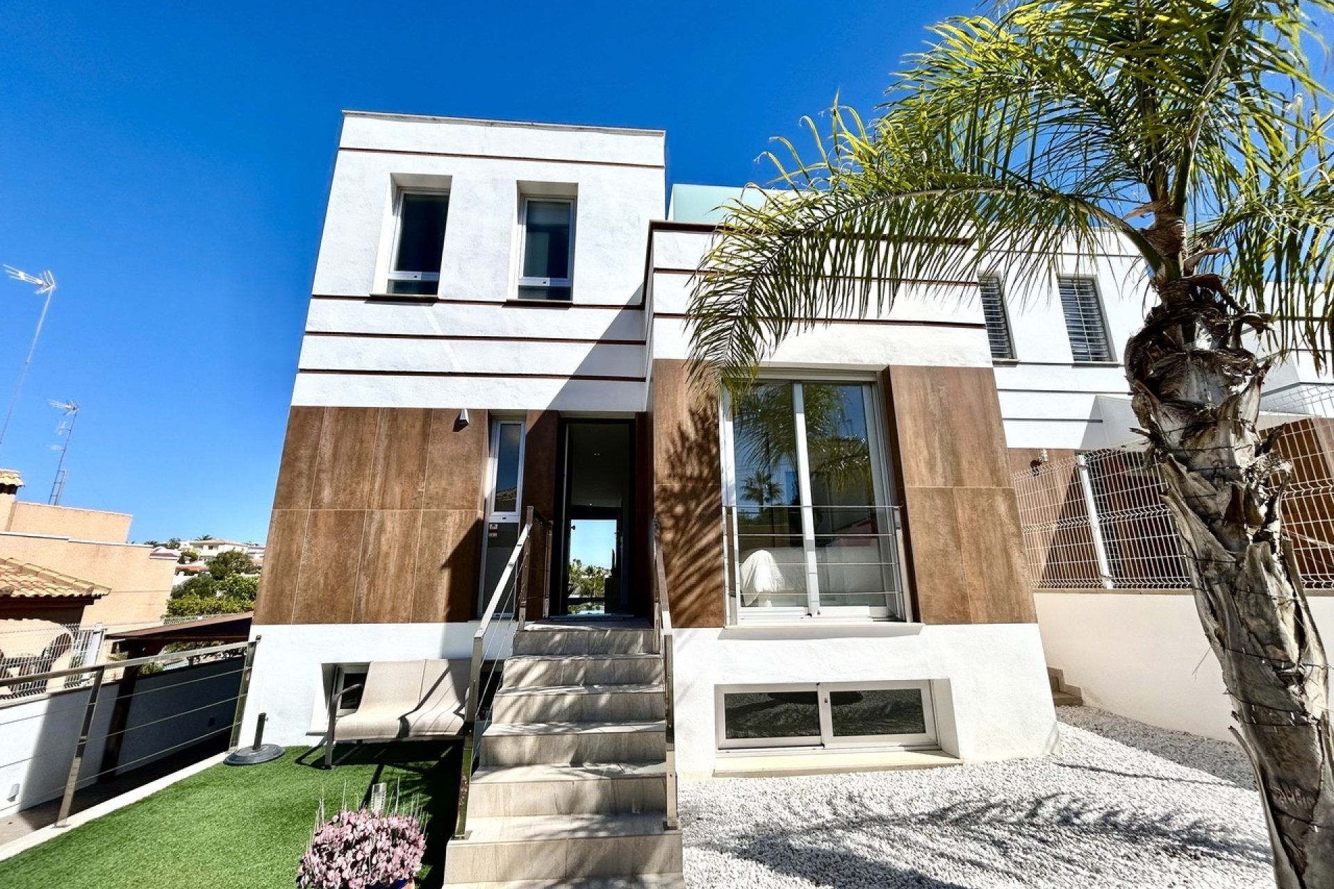 Herverkoop - Villa -
Villamartin - Costa Blanca