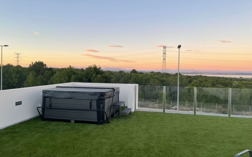 Herverkoop - Villa -
Villamartin - Costa Blanca