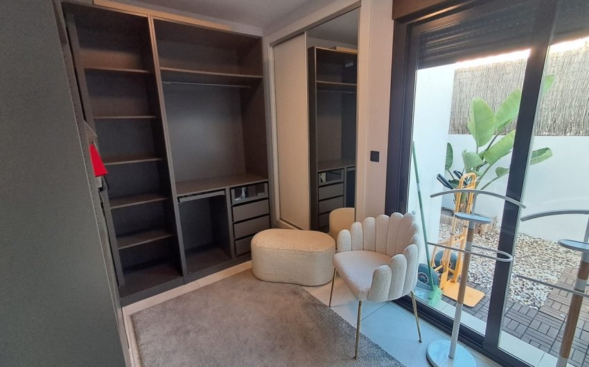 Herverkoop - Villa -
Villamartin - Costa Blanca