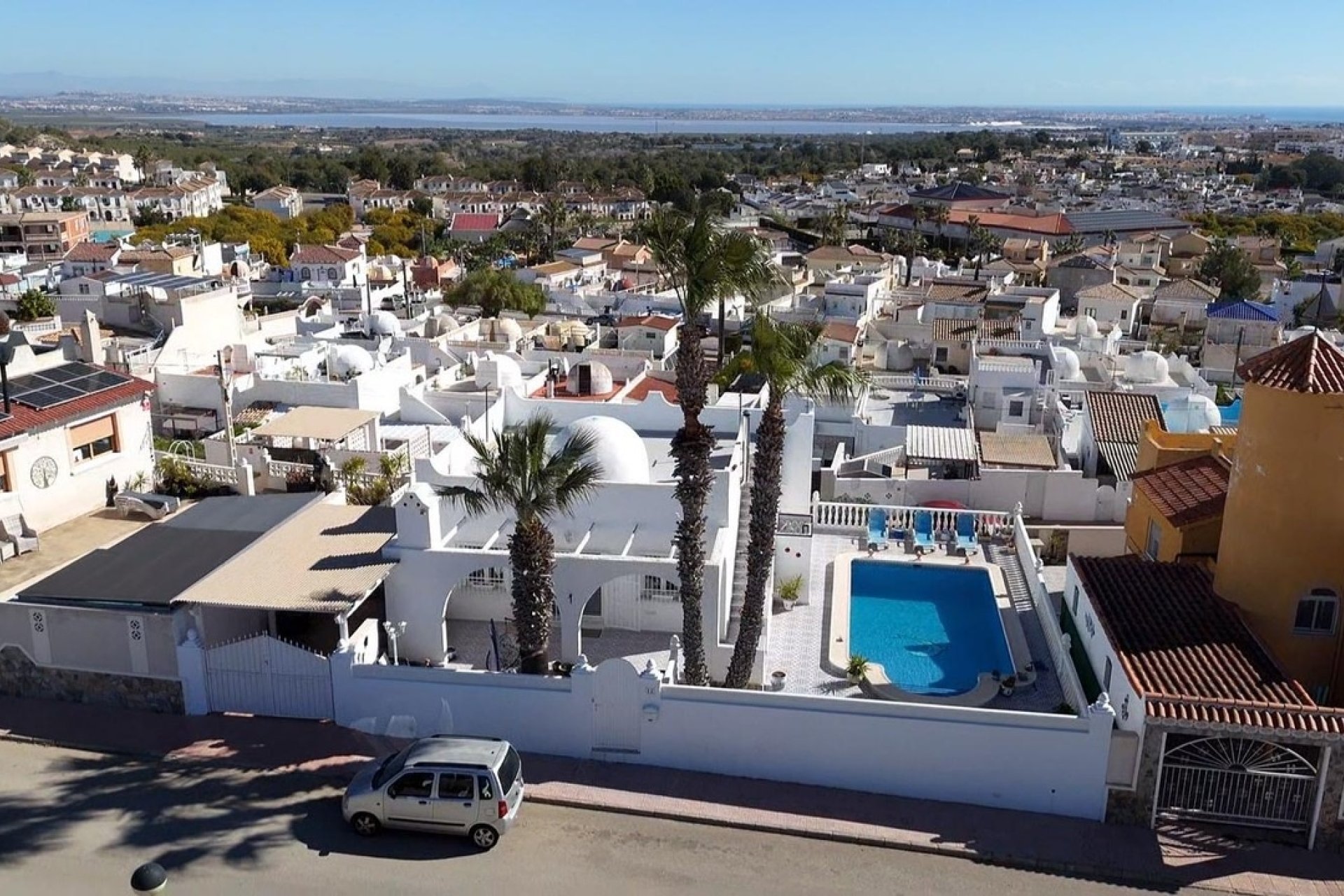 Herverkoop - Villa -
Villamartin - Costa Blanca