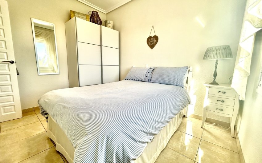 Herverkoop - Villa -
Villamartin - Costa Blanca