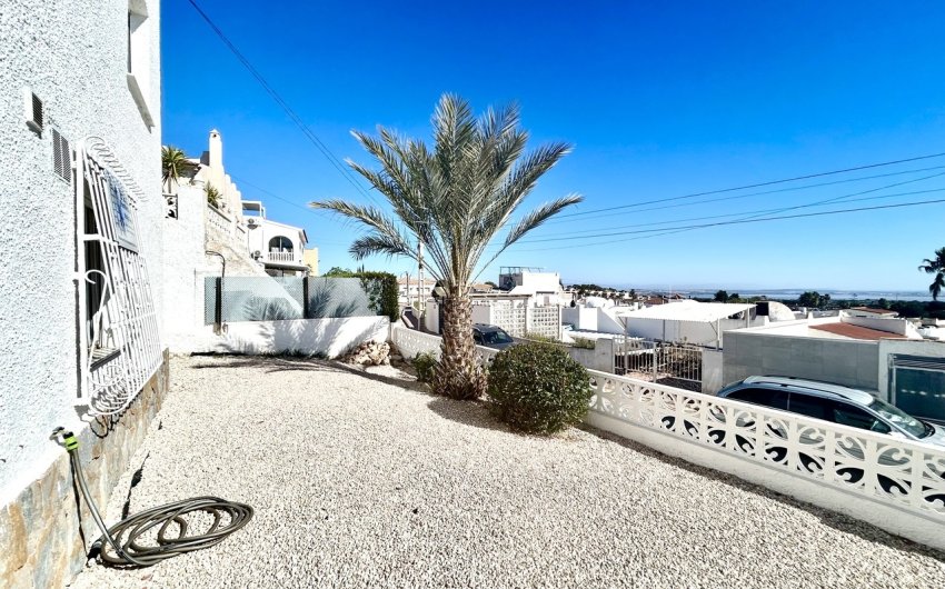 Herverkoop - Villa -
Villamartin - Costa Blanca