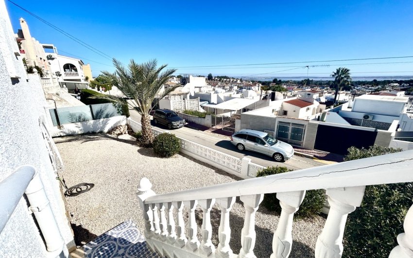 Herverkoop - Villa -
Villamartin - Costa Blanca