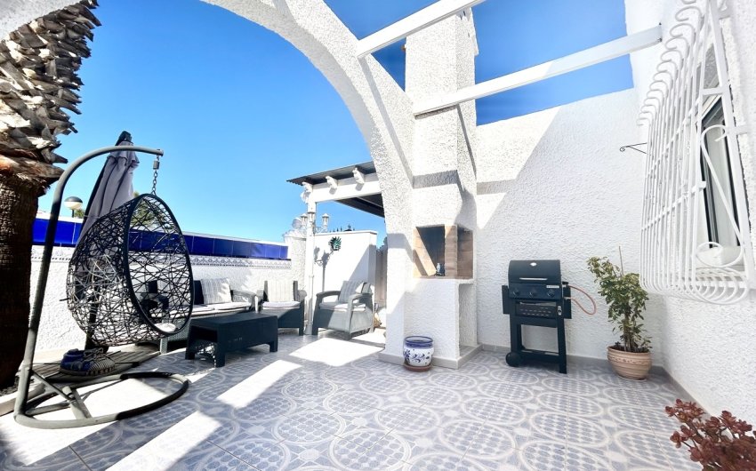 Herverkoop - Villa -
Villamartin - Costa Blanca