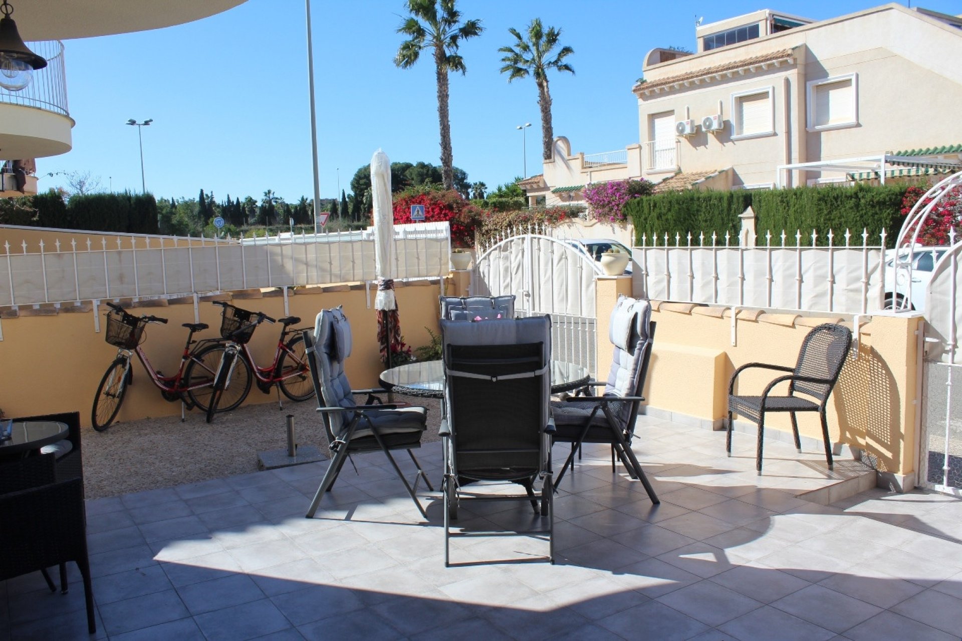 Herverkoop - Villa -
Villamartin - Costa Blanca