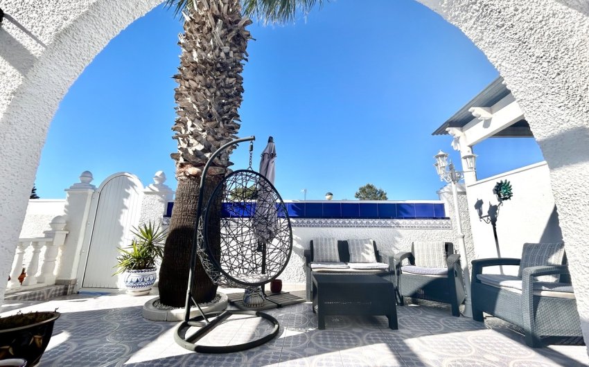 Herverkoop - Villa -
Villamartin - Costa Blanca