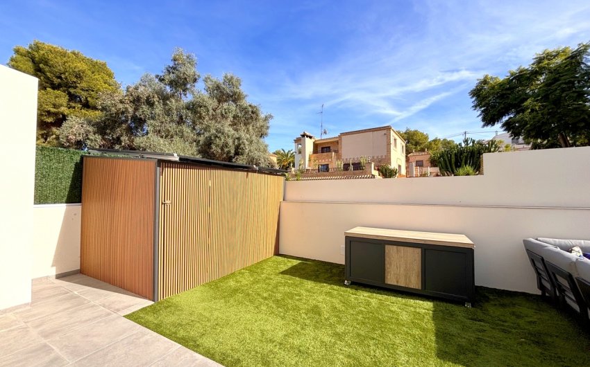 Herverkoop - Villa -
Villamartin - Costa Blanca