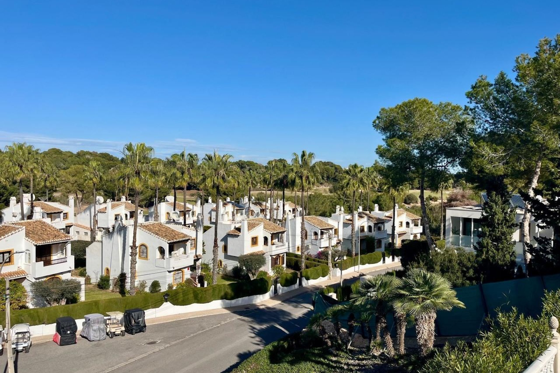 Herverkoop - Villa -
Villamartin - Costa Blanca