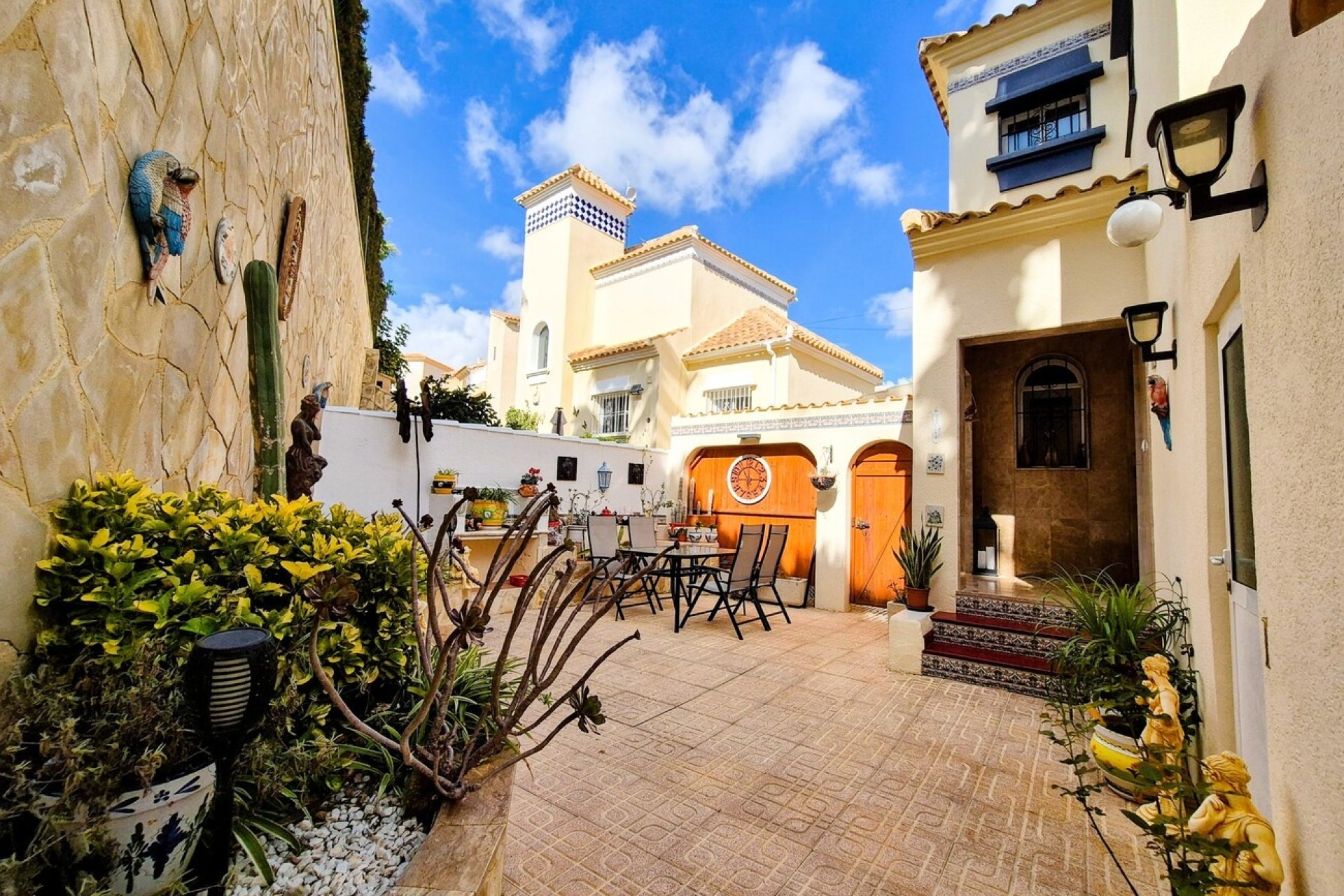 Herverkoop - Villa -
Villamartin - Costa Blanca