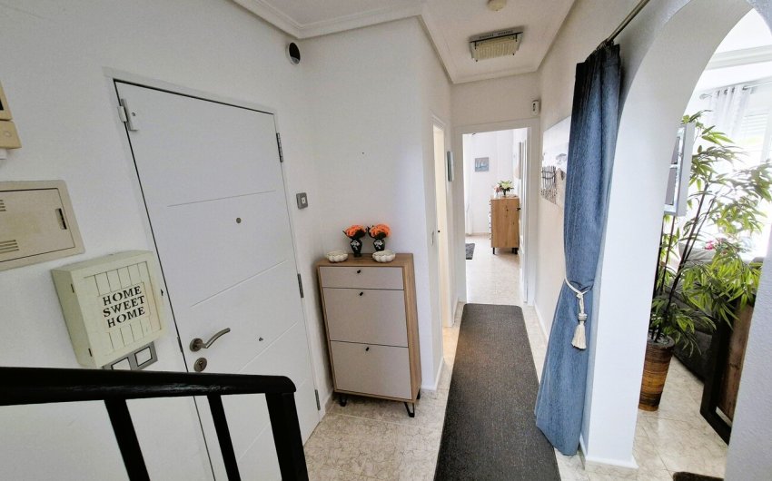 Herverkoop - Villa -
Villamartin - Costa Blanca