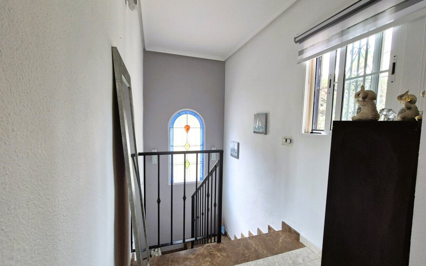 Herverkoop - Villa -
Villamartin - Costa Blanca