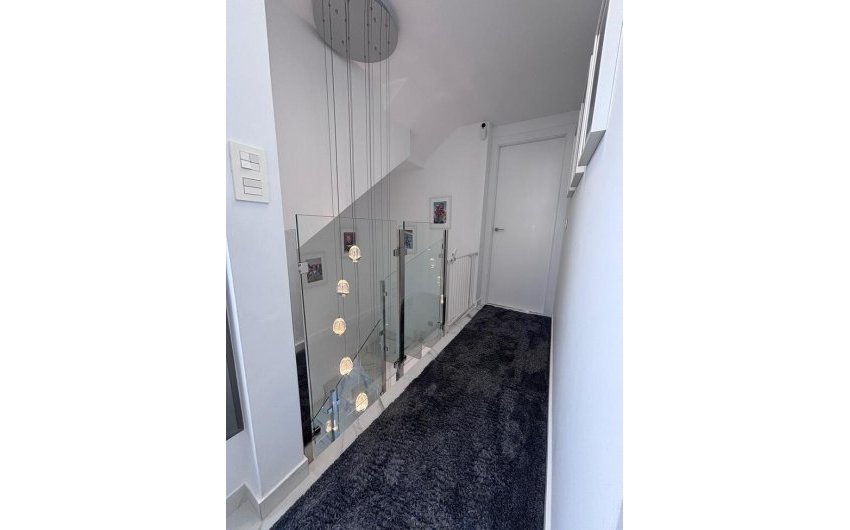 Herverkoop - Villa -
Villamartin - Costa Blanca