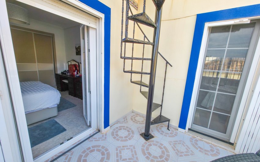 Herverkoop - Villa -
Villamartin - Costa Blanca