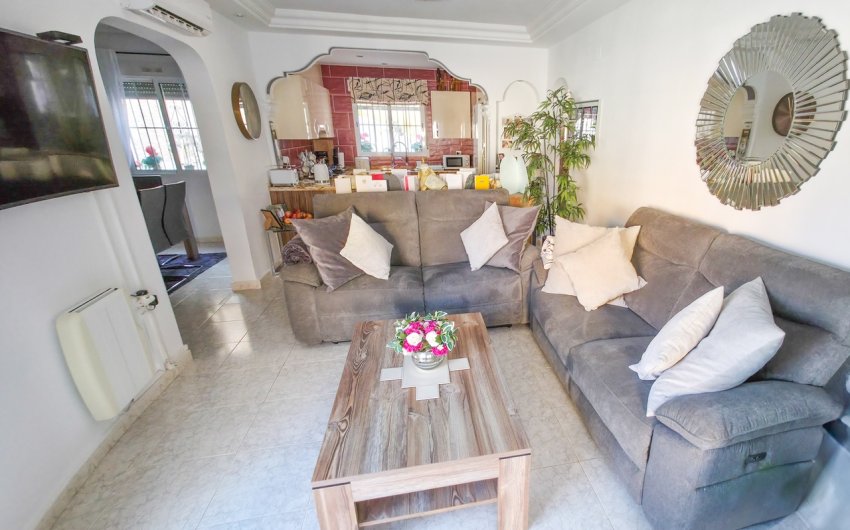 Herverkoop - Villa -
Villamartin - Costa Blanca