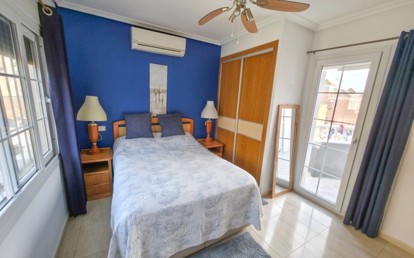 Herverkoop - Villa -
Villamartin - Costa Blanca