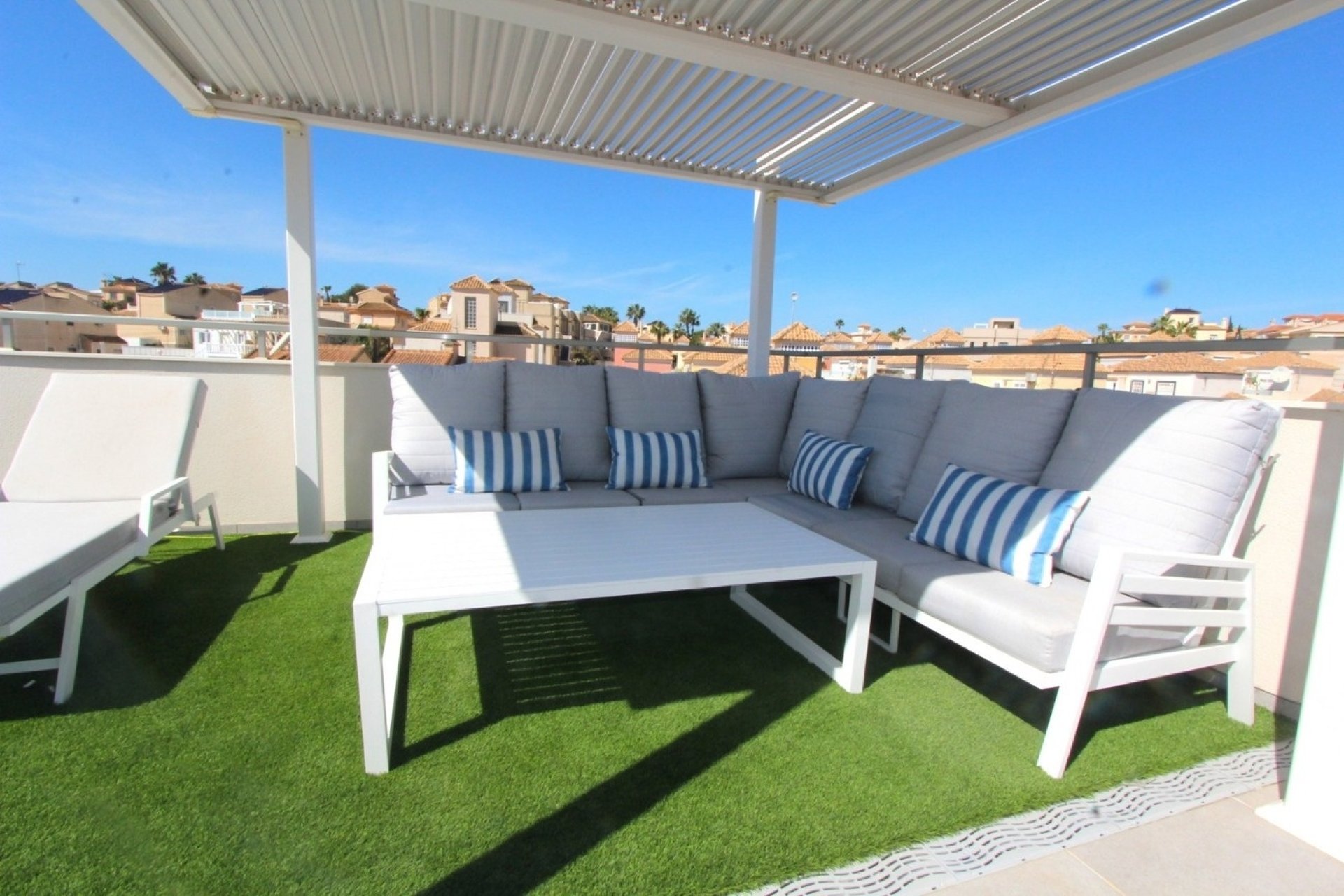Herverkoop - Villa -
Villamartin - El Galan