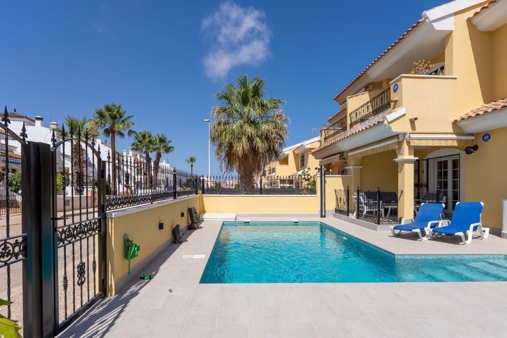 Herverkoop - Villa -
Villamartín - Los Dolses