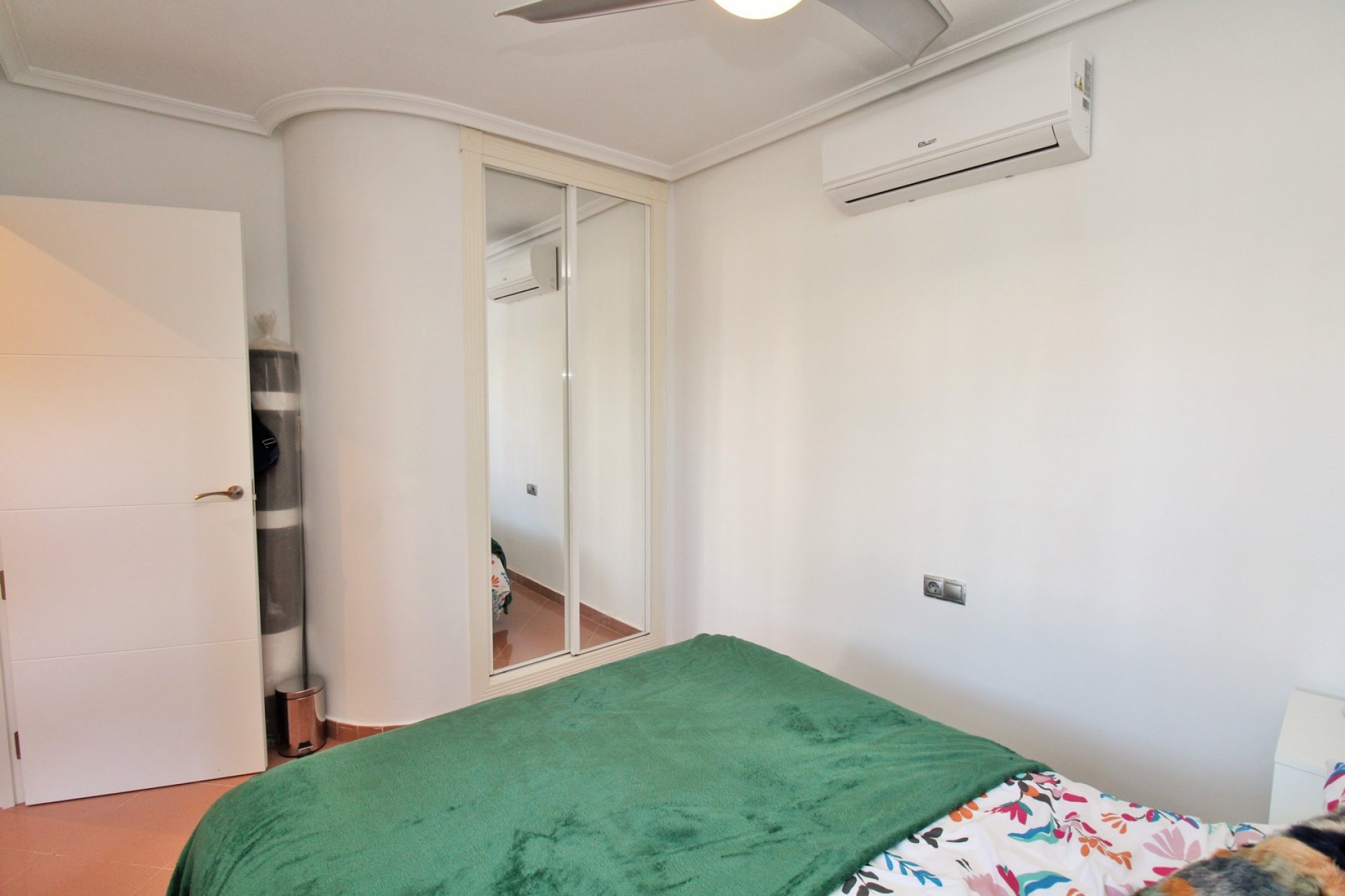 Herverkoop - Villa -
Villamartín - Los Dolses